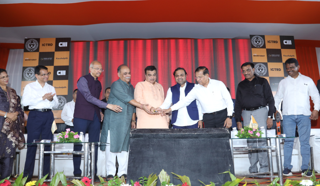 All dignitaries on stage during the on-screen inauguration of the ICTRD Secretariat and Incubation Centre
