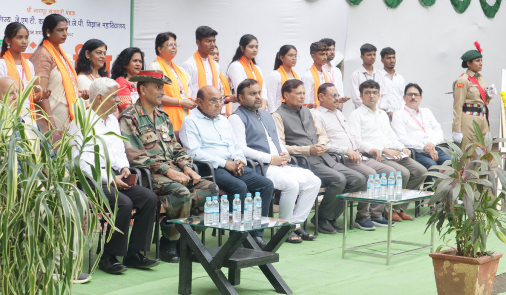 Dr. Ketan Mohitkar and other dignitaries at the 79th Independence Day celebration